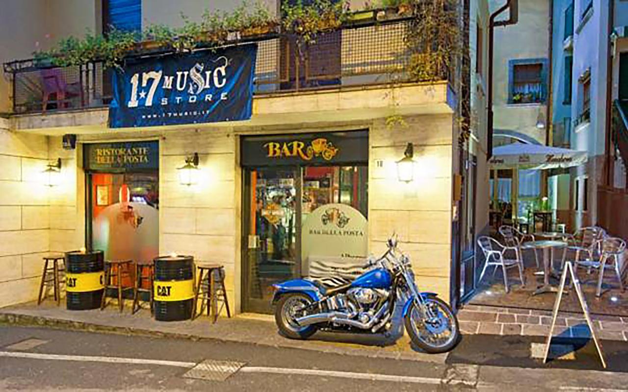 Albergo Della Posta Clusone Exteriör bild